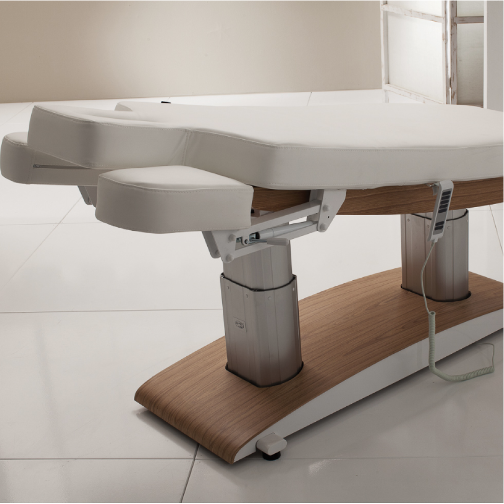 Profesionāla elektriska masāžas kušete ar četriem motoriem un hromoterapijas funkciju OCEAN WOOD SPA (376.002)